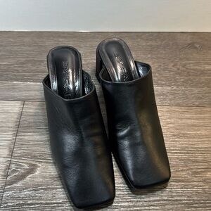 By far heeled leather slip on woman’s size 37 (d164)